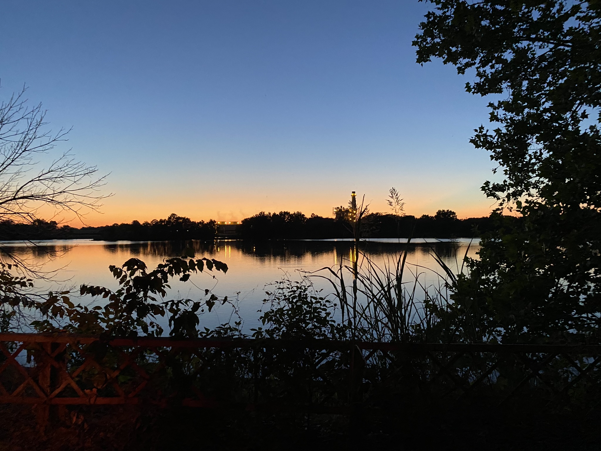 One of the first driveby photos I took when I got my iPhone 6 way back when.